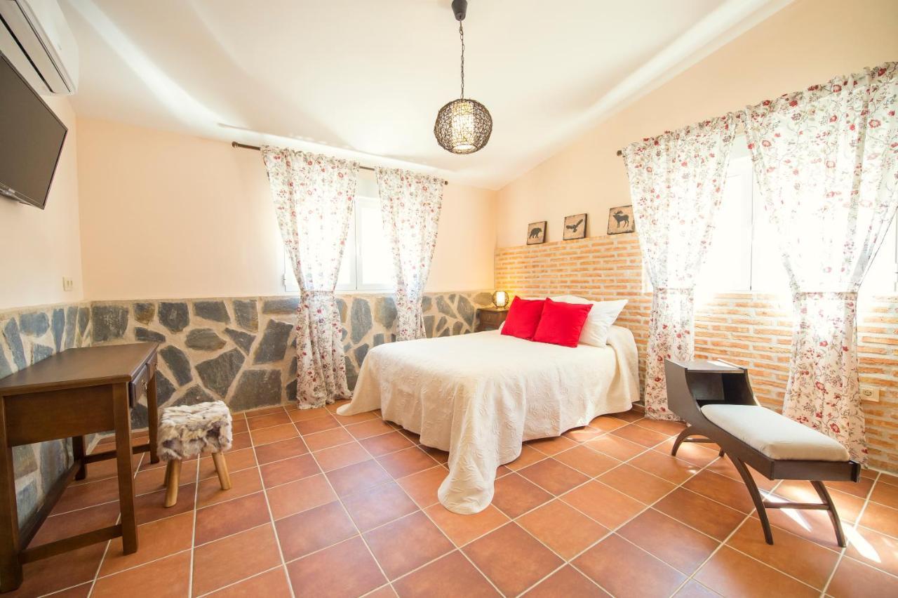 Casa Rural Encinar De Las Flores Los Navalucillos 外观 照片