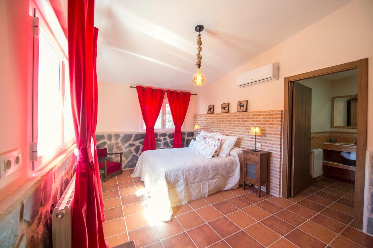 Casa Rural Encinar De Las Flores Los Navalucillos 外观 照片