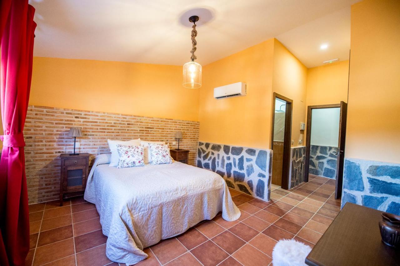 Casa Rural Encinar De Las Flores Los Navalucillos 外观 照片