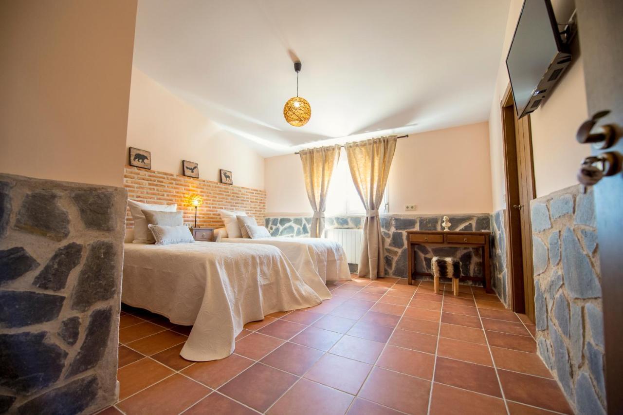Casa Rural Encinar De Las Flores Los Navalucillos 外观 照片